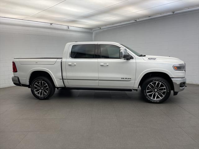 2025 RAM Ram 1500 RAM 1500 LIMITED CREW CAB 4X4 57 BOX