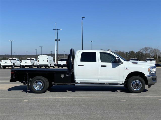 2024 RAM Ram 3500 Chassis Cab RAM 3500 TRADESMAN CREW CAB CHASSIS 4X4 60 CA