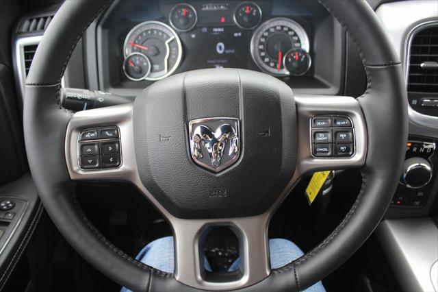 2024 Ram 1500 Classic Warlock Quad Cab 4x4 6'4" Box