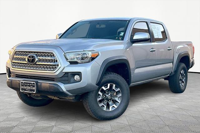 Used 2017 Toyota Tacoma TRD Off Road with VIN 5TFCZ5AN9HX113071 for sale in Millington, TN