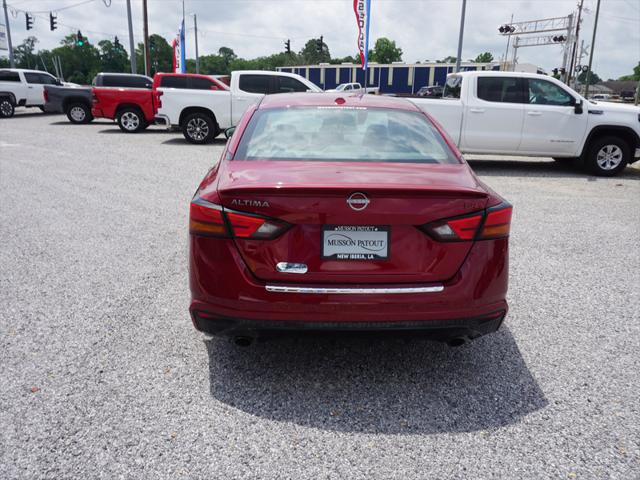 2023 Nissan Altima SR FWD