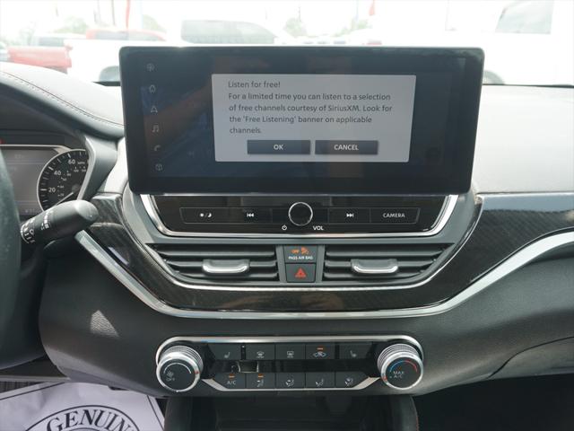2023 Nissan Altima SR FWD
