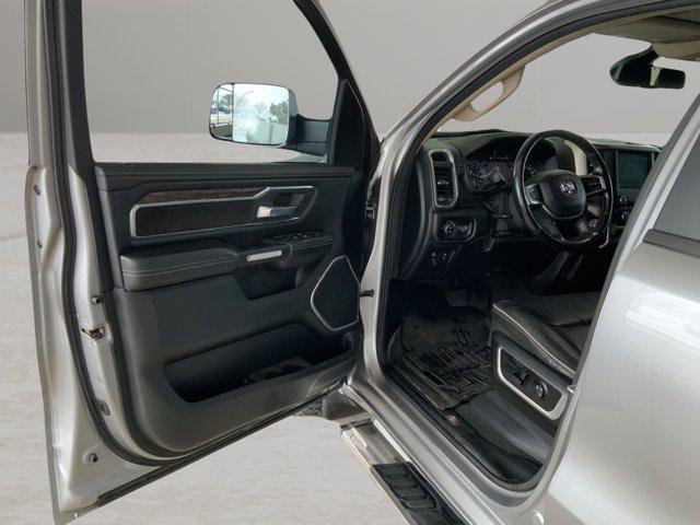 2019 Ram 1500 Laramie Crew Cab 4x4 5'7" Box