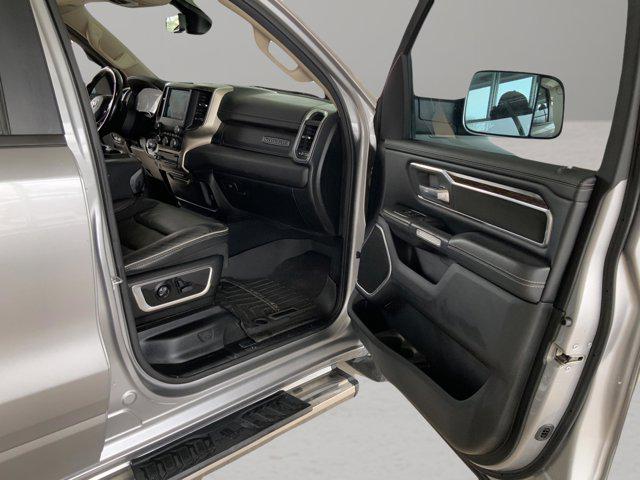 2019 Ram 1500 Laramie Crew Cab 4x4 5'7" Box