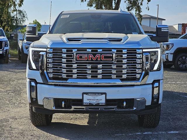 2024 GMC Sierra 2500HD 4WD Crew Cab Standard Bed Denali 18