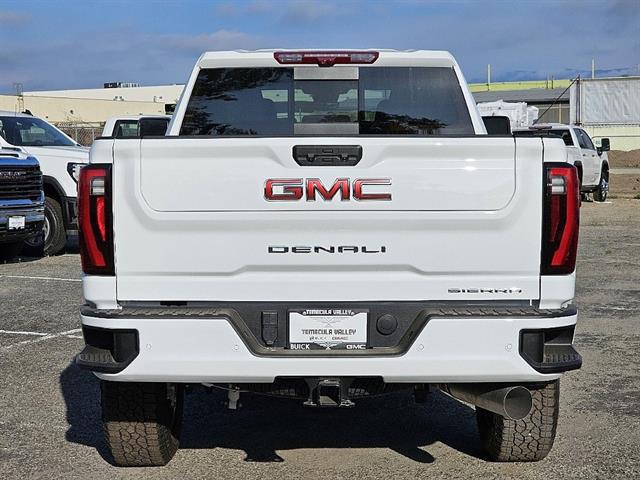 2024 GMC Sierra 2500HD 4WD Crew Cab Standard Bed Denali 22