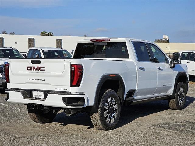 2024 GMC Sierra 2500HD 4WD Crew Cab Standard Bed Denali 23