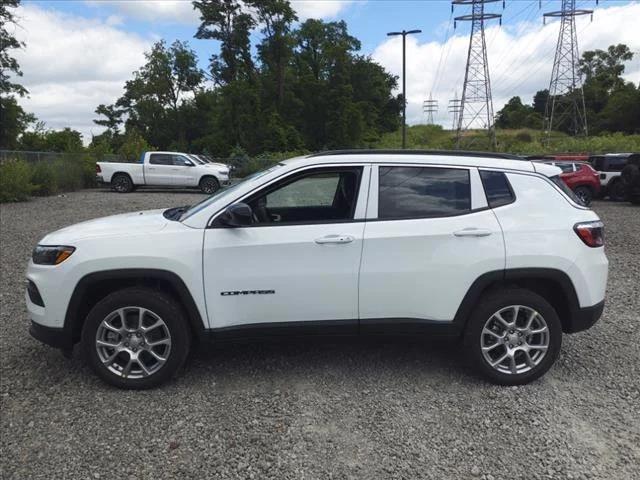 2024 Jeep Compass COMPASS LATITUDE LUX 4X4