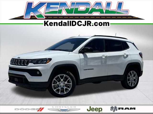 2024 Jeep Compass COMPASS LATITUDE LUX 4X4