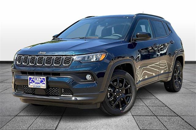 2024 Jeep Compass COMPASS LATITUDE 4X4