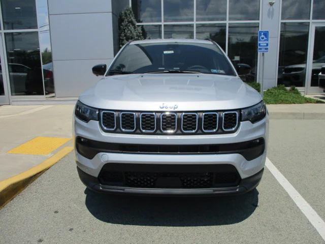 2024 Jeep Compass COMPASS LATITUDE LUX 4X4