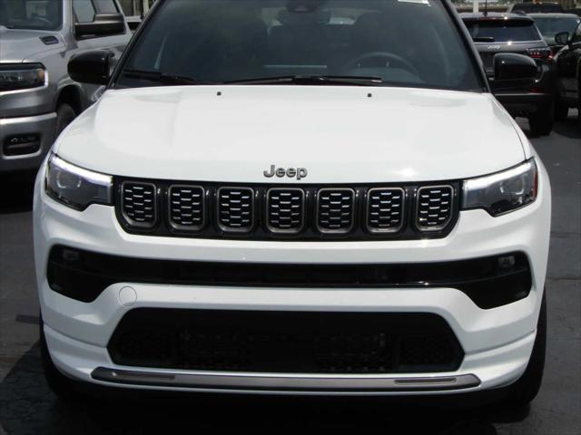 2024 Jeep Compass COMPASS LIMITED 4X4