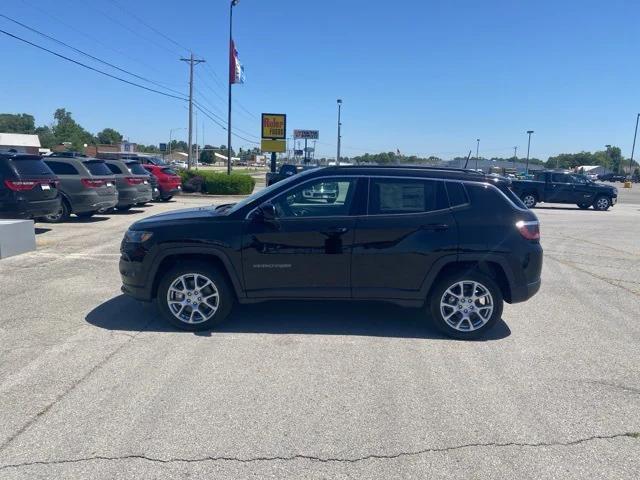 2024 Jeep Compass COMPASS LATITUDE LUX 4X4