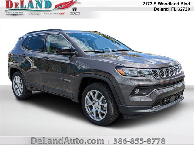 2024 Jeep Compass COMPASS LATITUDE LUX 4X4