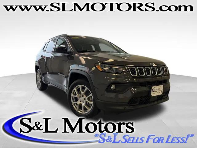 2024 Jeep Compass COMPASS LATITUDE LUX 4X4