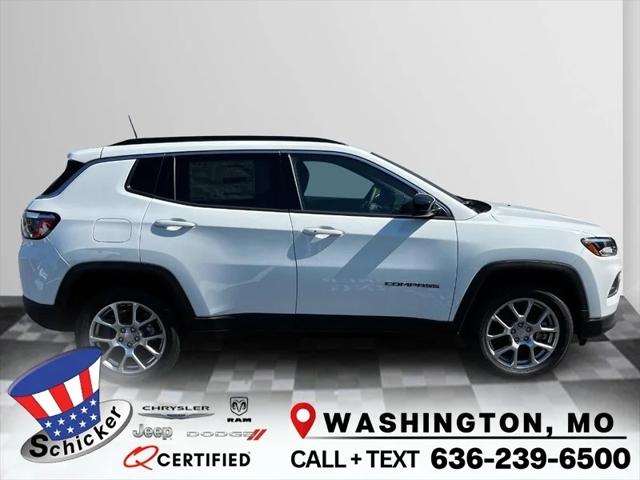 2024 Jeep Compass COMPASS LATITUDE LUX 4X4