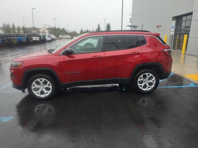 2024 Jeep Compass COMPASS LATITUDE 4X4