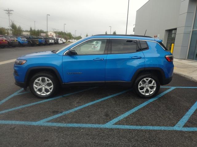 2024 Jeep Compass COMPASS LATITUDE 4X4