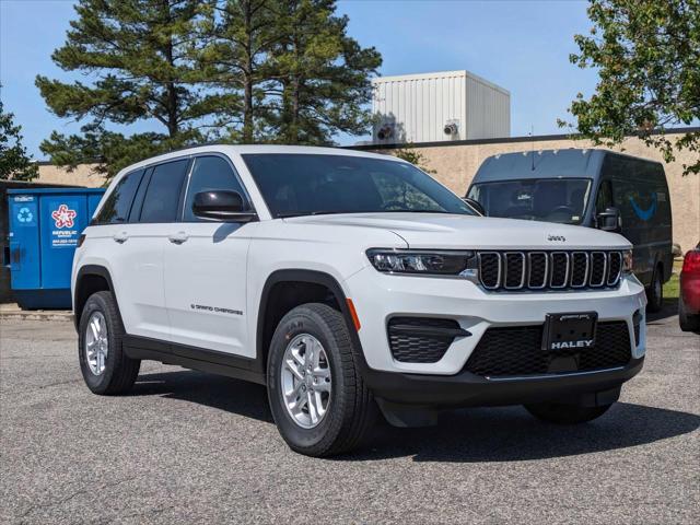 2024 Jeep Grand Cherokee GRAND CHEROKEE LAREDO 4X4