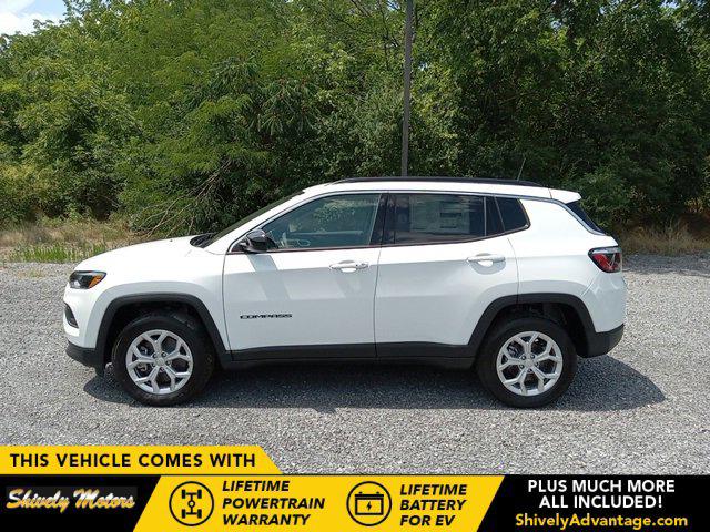 2024 Jeep Compass COMPASS LATITUDE 4X4