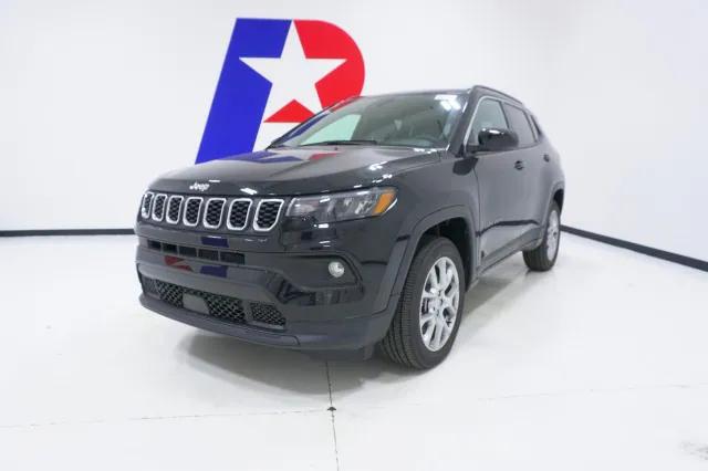 2024 Jeep Compass COMPASS LATITUDE LUX 4X4