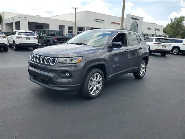 2024 Jeep Compass COMPASS LATITUDE LUX 4X4