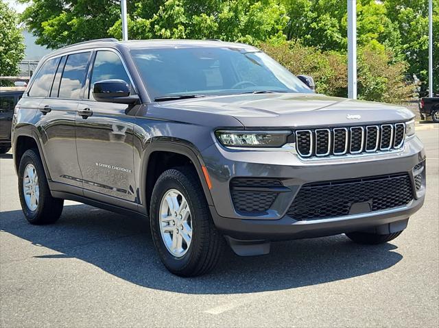 2024 Jeep Grand Cherokee GRAND CHEROKEE LAREDO 4X4