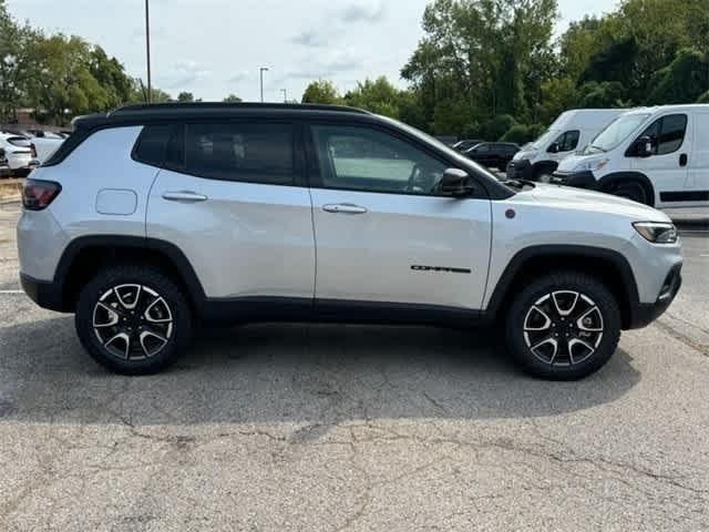 2024 Jeep Compass COMPASS TRAILHAWK 4X4