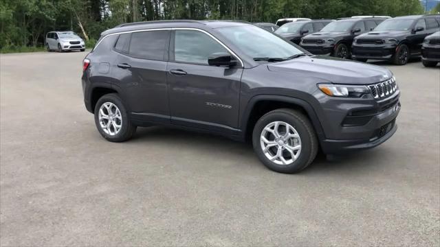 2024 Jeep Compass COMPASS LATITUDE 4X4