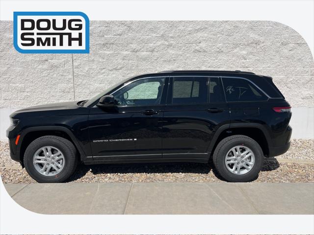 2024 Jeep Grand Cherokee GRAND CHEROKEE LAREDO 4X4