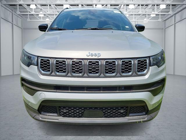 2024 Jeep Compass COMPASS LATITUDE LUX 4X4