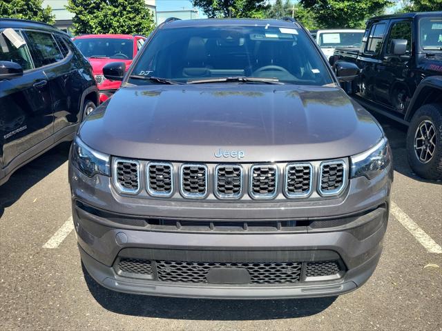 2024 Jeep Compass COMPASS LATITUDE LUX 4X4