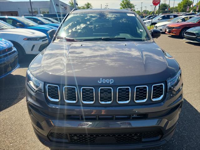 2024 Jeep Compass COMPASS LATITUDE LUX 4X4