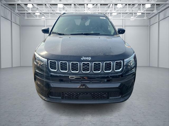 2024 Jeep Compass COMPASS LATITUDE LUX 4X4