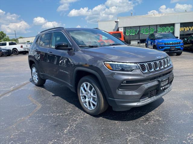 2024 Jeep Compass COMPASS LATITUDE LUX 4X4