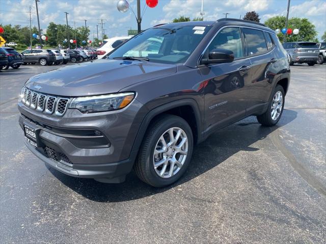 2024 Jeep Compass COMPASS LATITUDE LUX 4X4