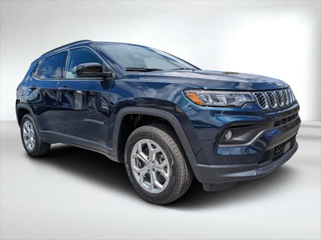 2024 Jeep Compass COMPASS LATITUDE 4X4