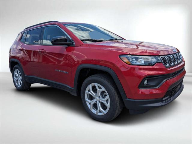 2024 Jeep Compass COMPASS LATITUDE 4X4