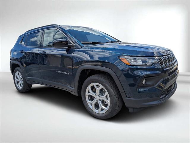 2024 Jeep Compass COMPASS LATITUDE 4X4