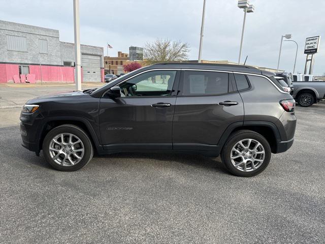 2023 Jeep Compass Latitude Lux FWD