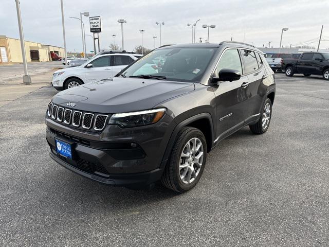 2023 Jeep Compass Latitude Lux FWD