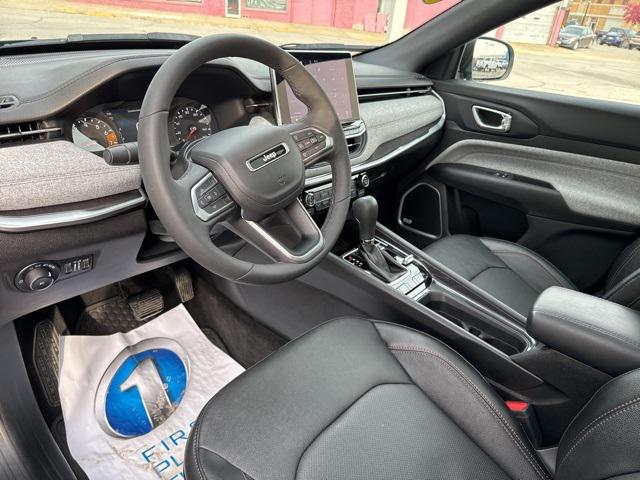 2023 Jeep Compass Latitude Lux FWD