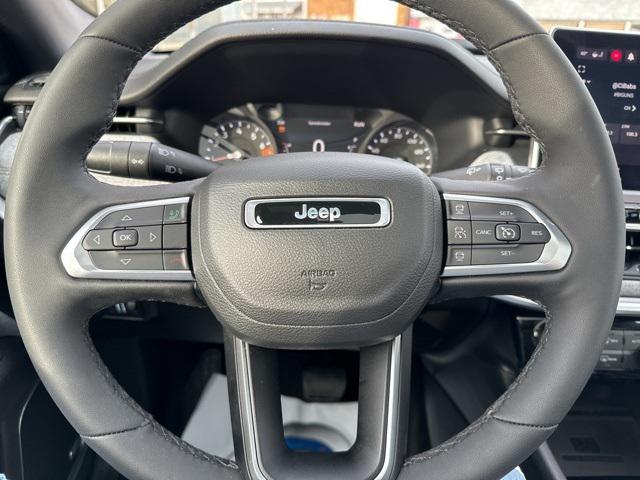 2023 Jeep Compass Latitude Lux FWD