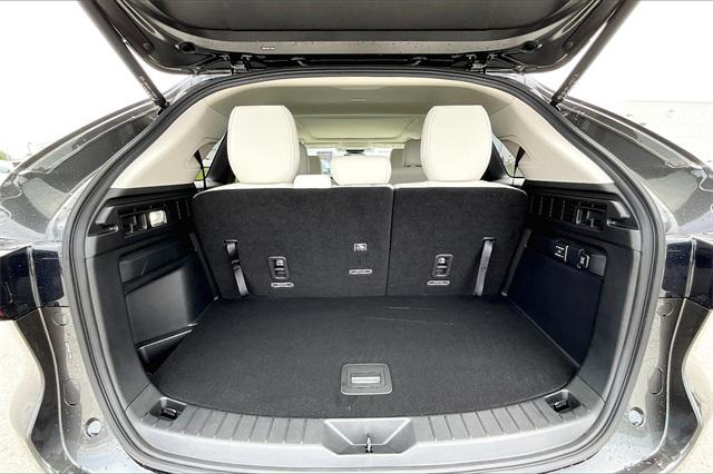 2024 Mazda X-90 3.3 Turbo Premium Plus