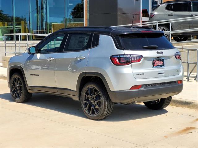 2024 Jeep Compass COMPASS LATITUDE 4X4