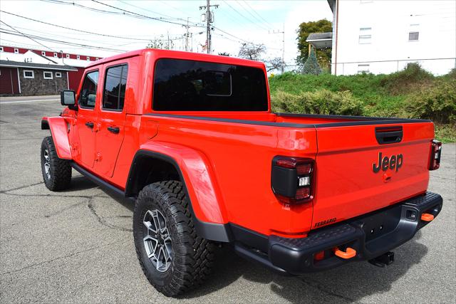 2024 Jeep Gladiator GLADIATOR MOJAVE X 4X4