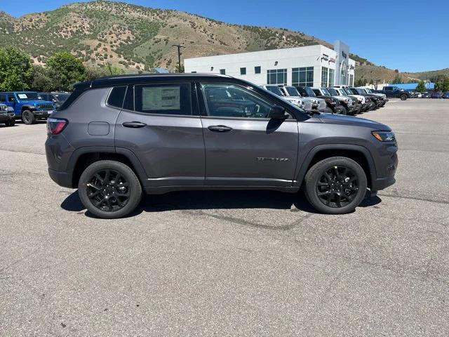 2024 Jeep Compass COMPASS LATITUDE 4X4