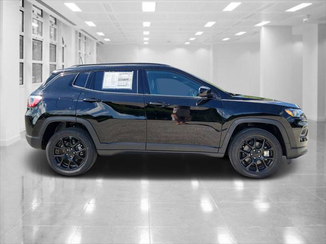 2024 Jeep Compass COMPASS LATITUDE 4X4