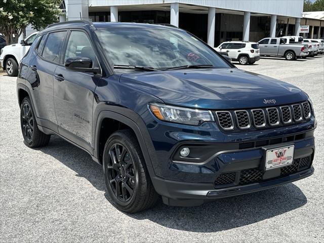 2024 Jeep Compass COMPASS LATITUDE 4X4