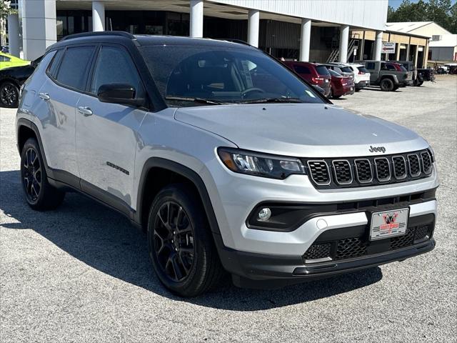 2024 Jeep Compass COMPASS LATITUDE 4X4